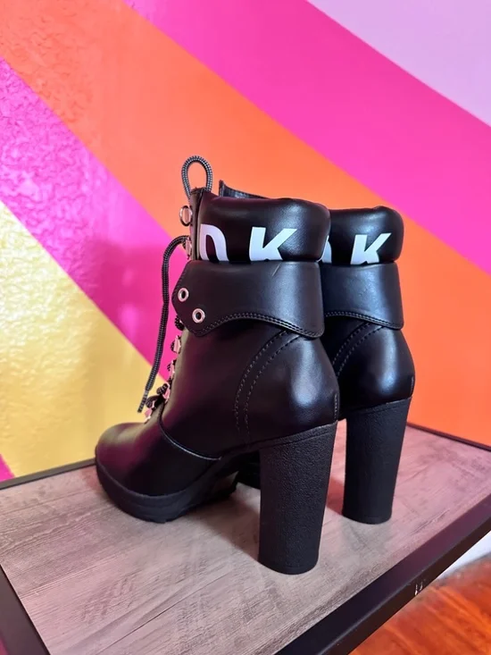 DKNY Black Leather Lace-Up Ankle High Heeled Boots Women's 6.5 - Picture 3 of 14
